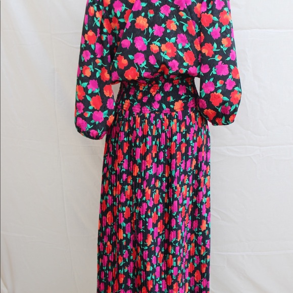 🌸SOLD🌸 Vint. Lovely 80s Diane Freis Floral Dress - Picture 4 of 4